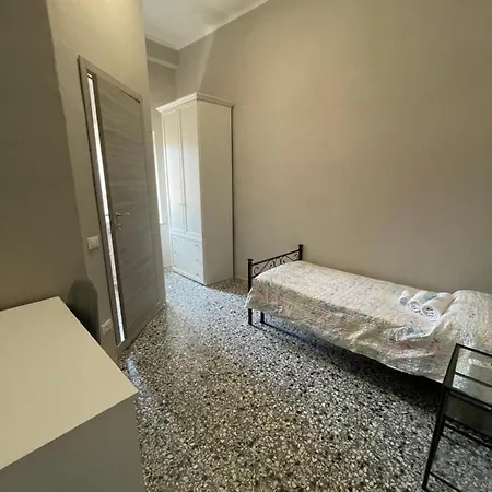 Hostal San Giovanni Bosco La Spezia